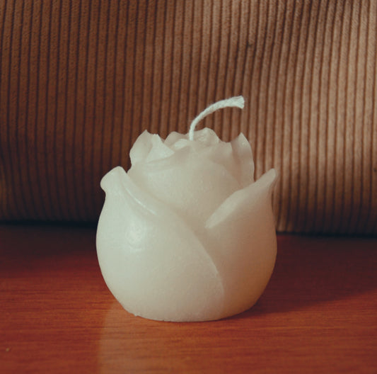 Vela Decorativa - "Rosa Blanca"